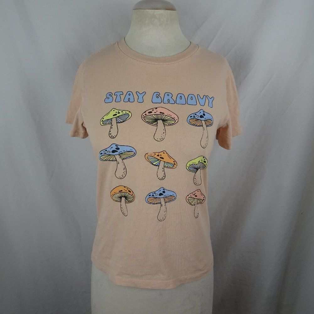 Grayson Stay Groovy Mushrooms Shirt Size S